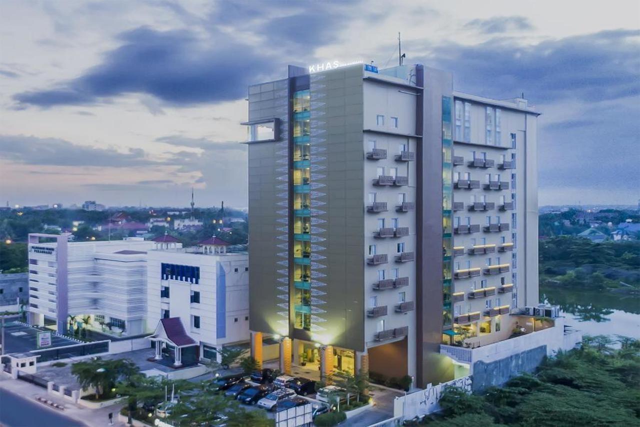 Khas Pekanbaru Hotel Exterior photo
